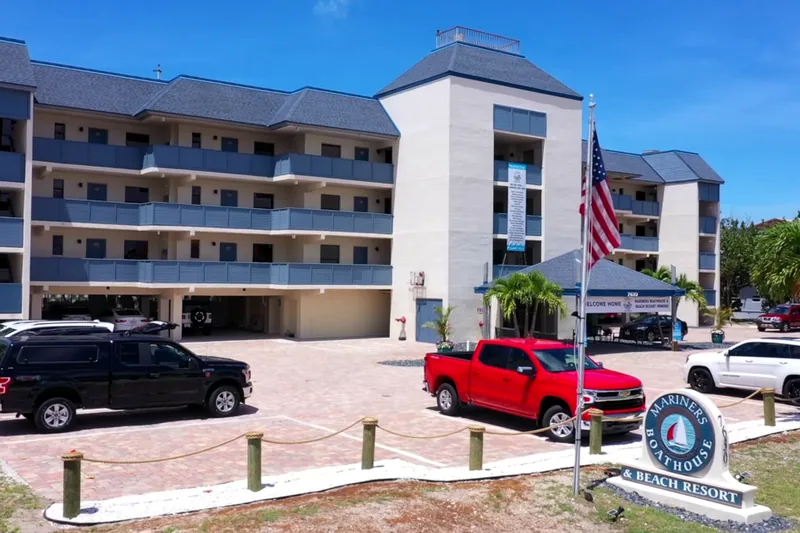 Mariner's Boathouse and Beach Resort on Fort Myers Beach