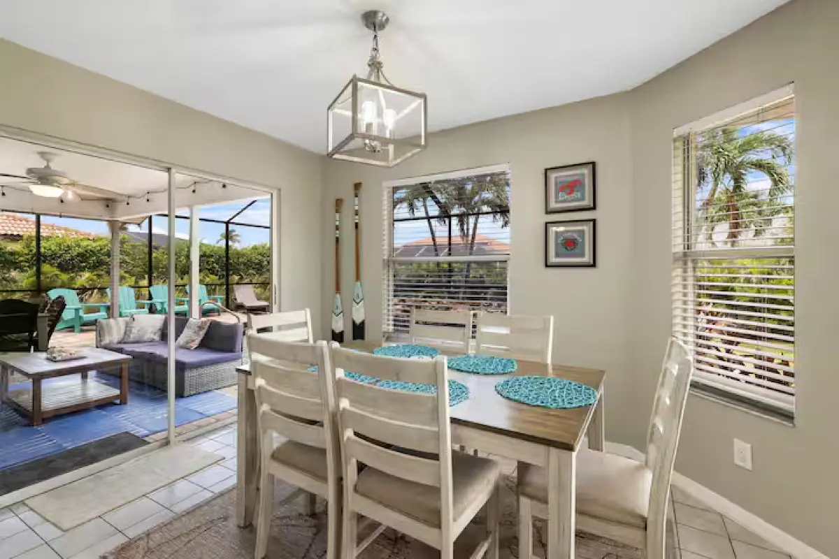 Dining area with view toward the lanai