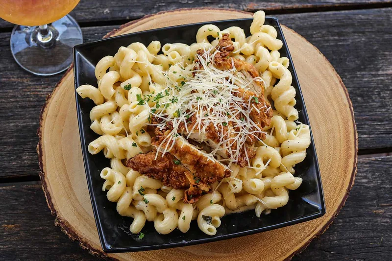 10 Twenty Five restaurant in Cape Coral, FL